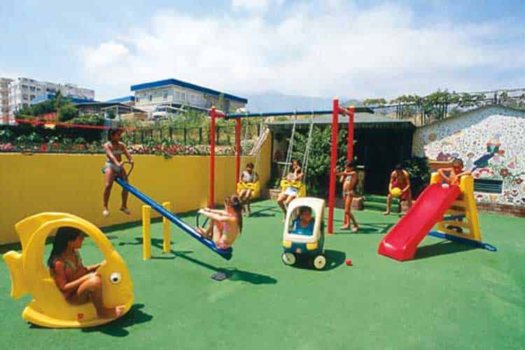 Big Blue Suite Hotel